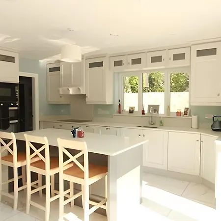 The Old Post Office Home, Dunmore Apartmán *